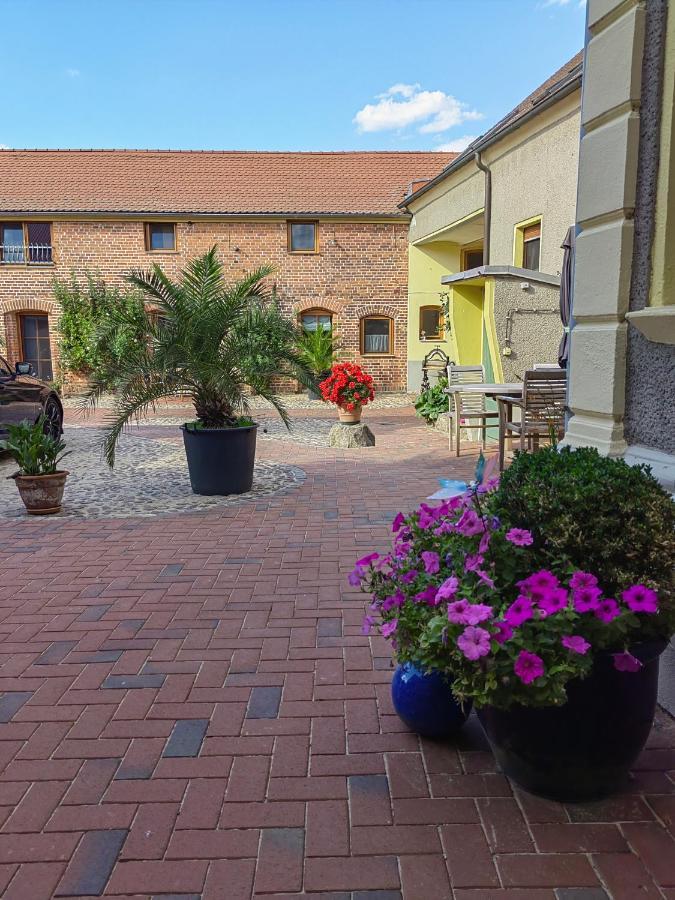Pension Claudia Gueldenpfennig Тангермюнде Экстерьер фото
